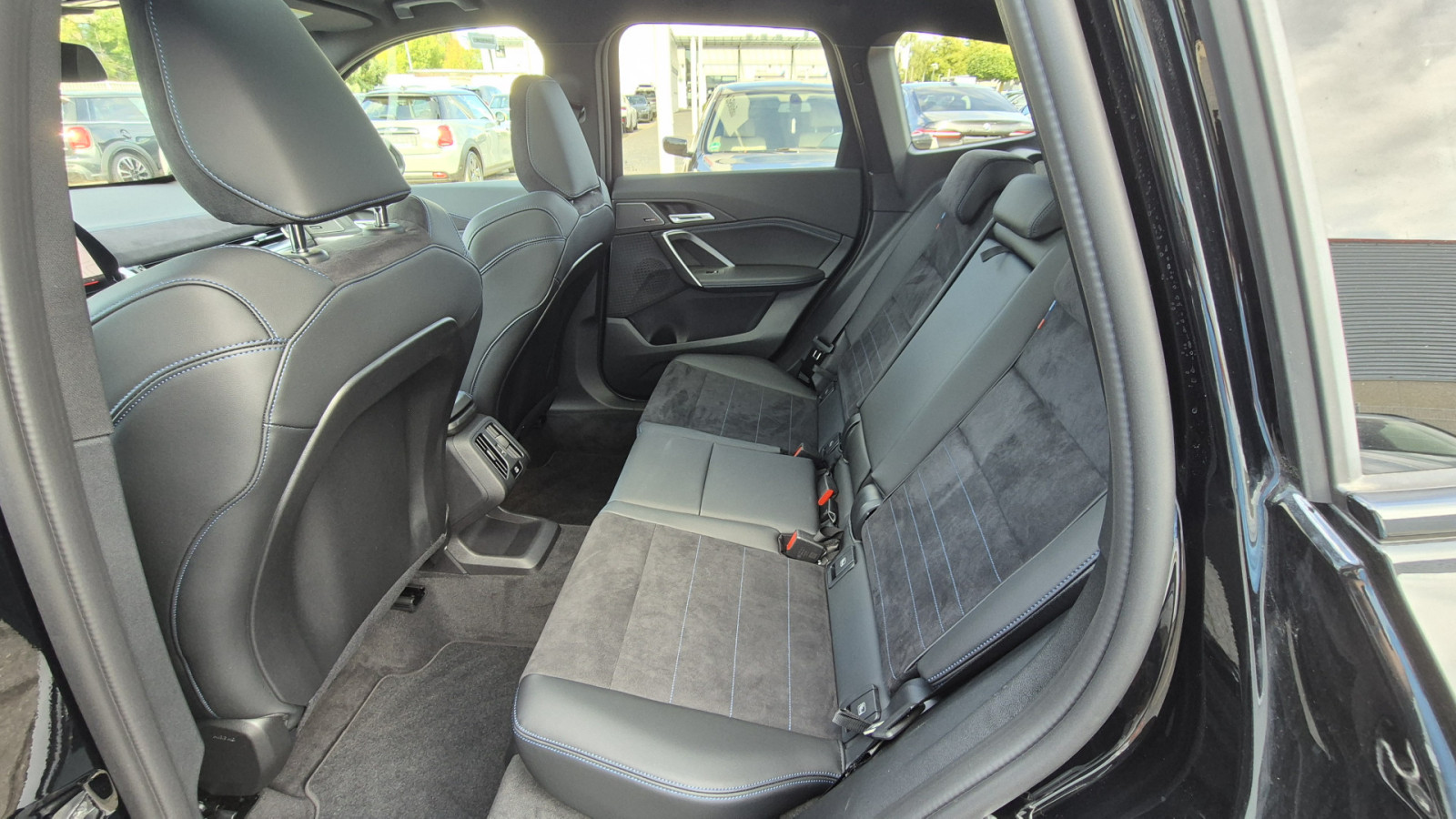 BMW X1 sDrive 18i M-Sport – Produktfoto 13