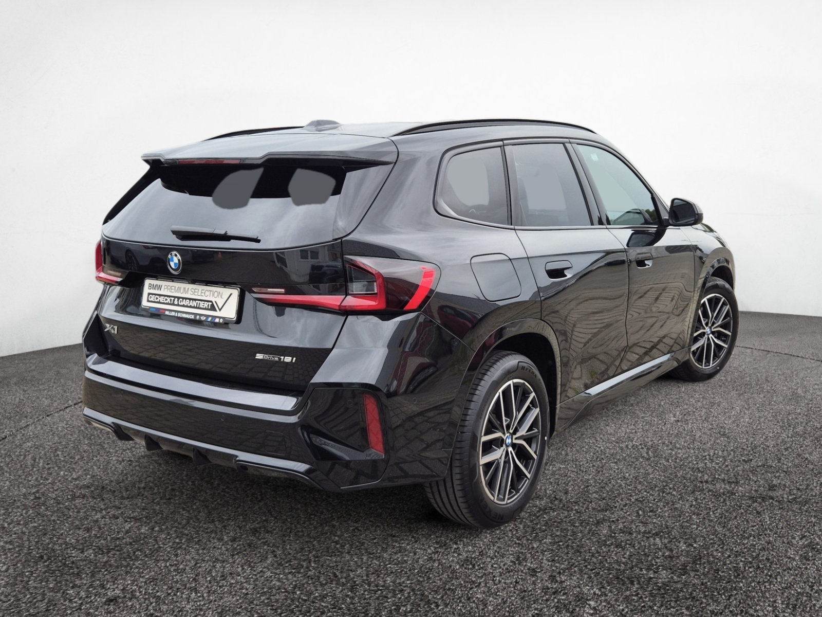 BMW X1 sDrive 18i M-Sport – Produktfoto 3