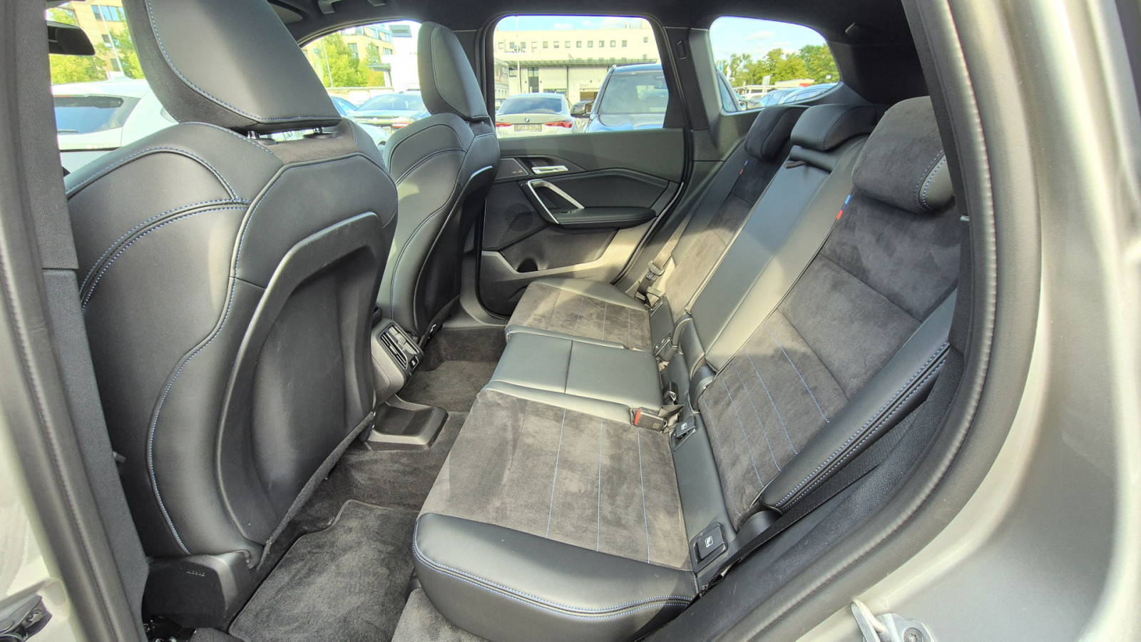 BMW X1 sDrive 18i M-Sport – Produktfoto 13