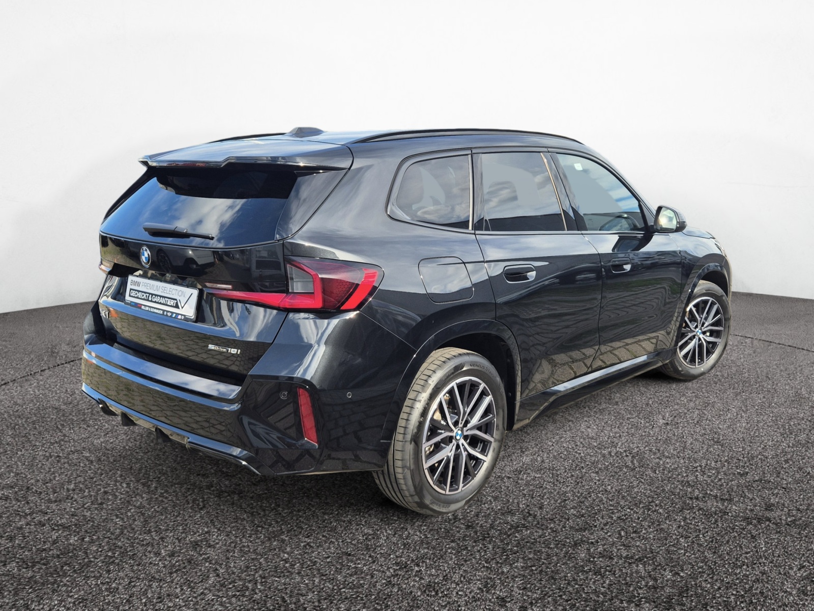 BMW X1 sDrive 18i M-Sport – Produktfoto 3