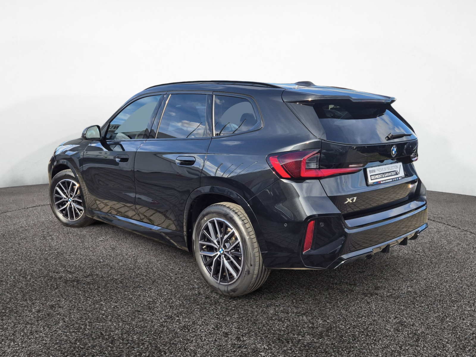 BMW X1 sDrive 18i M-Sport – Produktfoto 4