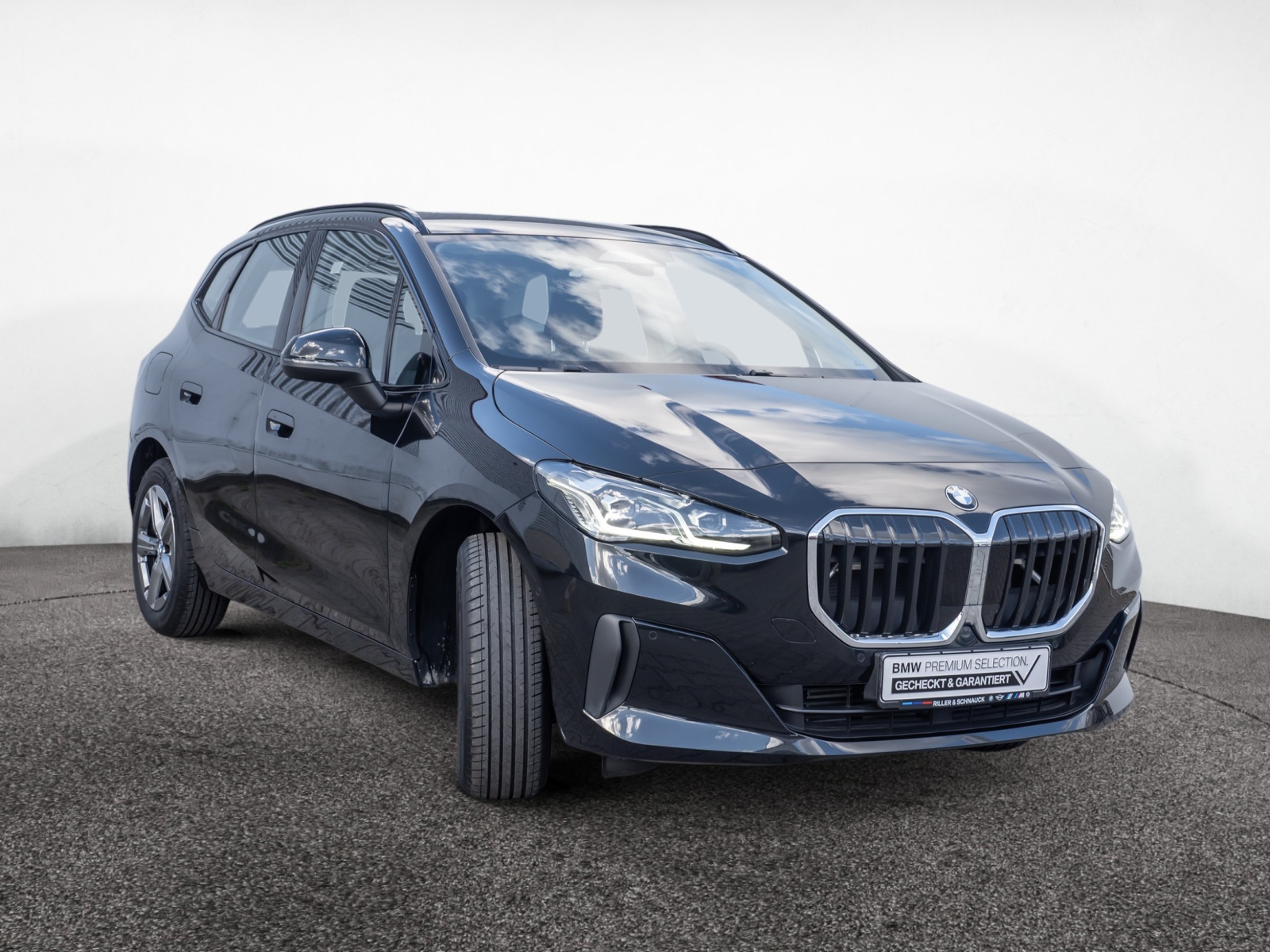 BMW 220i Active Tourer – Produktfoto 2
