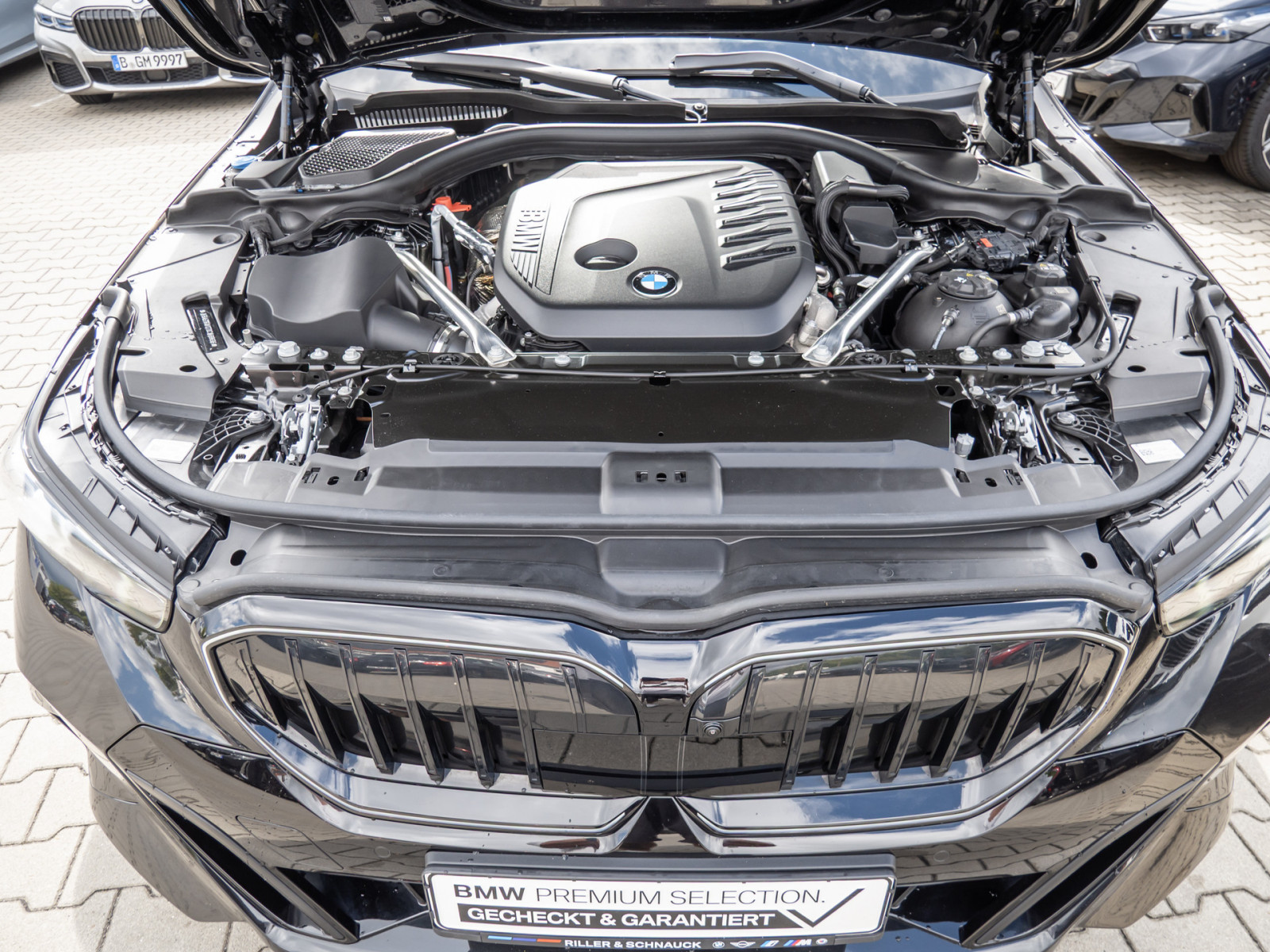 BMW 540d Touring xDrive M-Sport Pro – Produktfoto 24