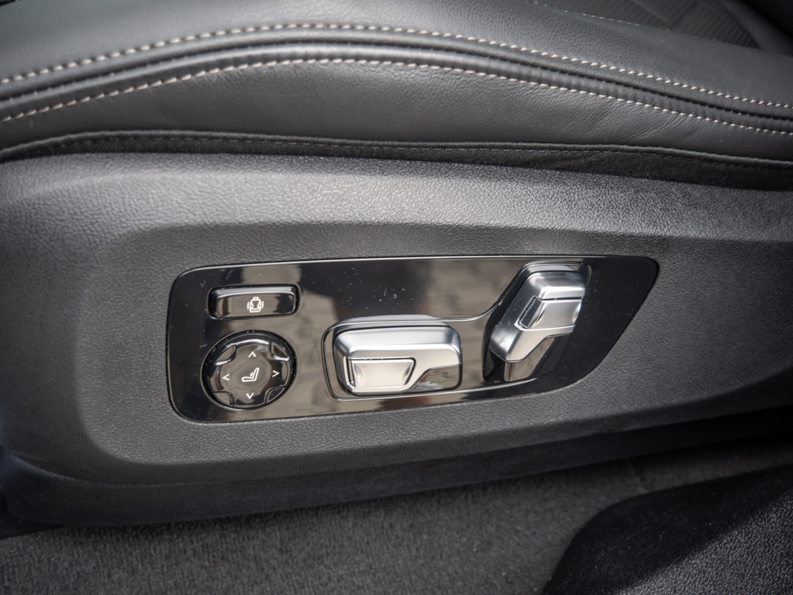 BMW X6 xDrive40d M-Sport – Produktfoto 21