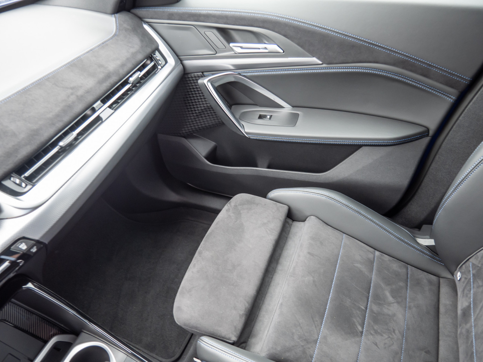 BMW X1 sDrive 18i M-Sport – Produktfoto 14