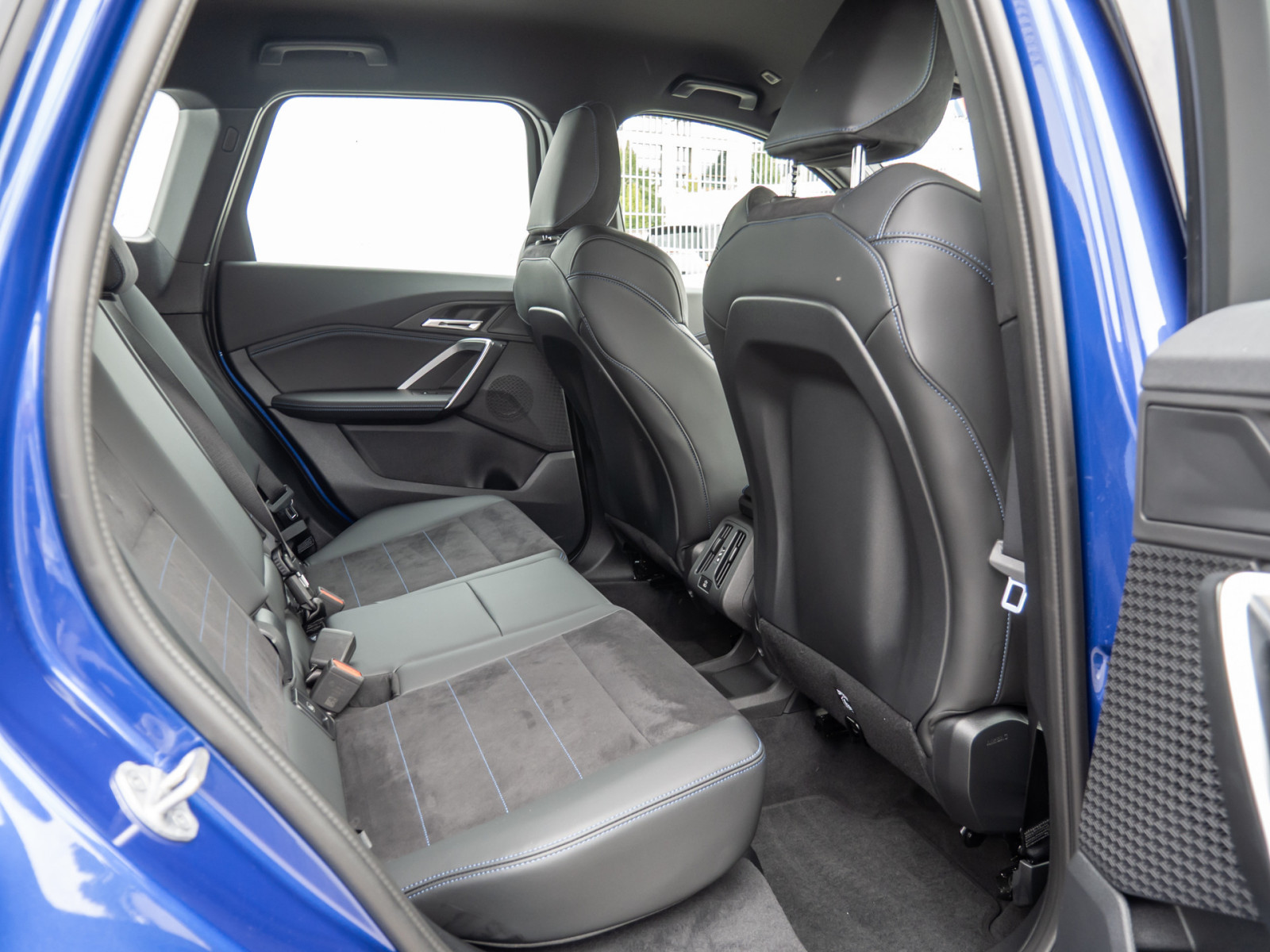 BMW X1 sDrive 18i M-Sport – Produktfoto 7