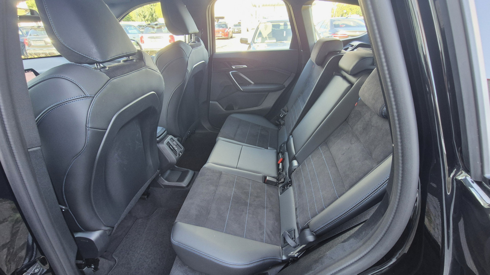 BMW X1 sDrive 18i M-Sport – Produktfoto 10