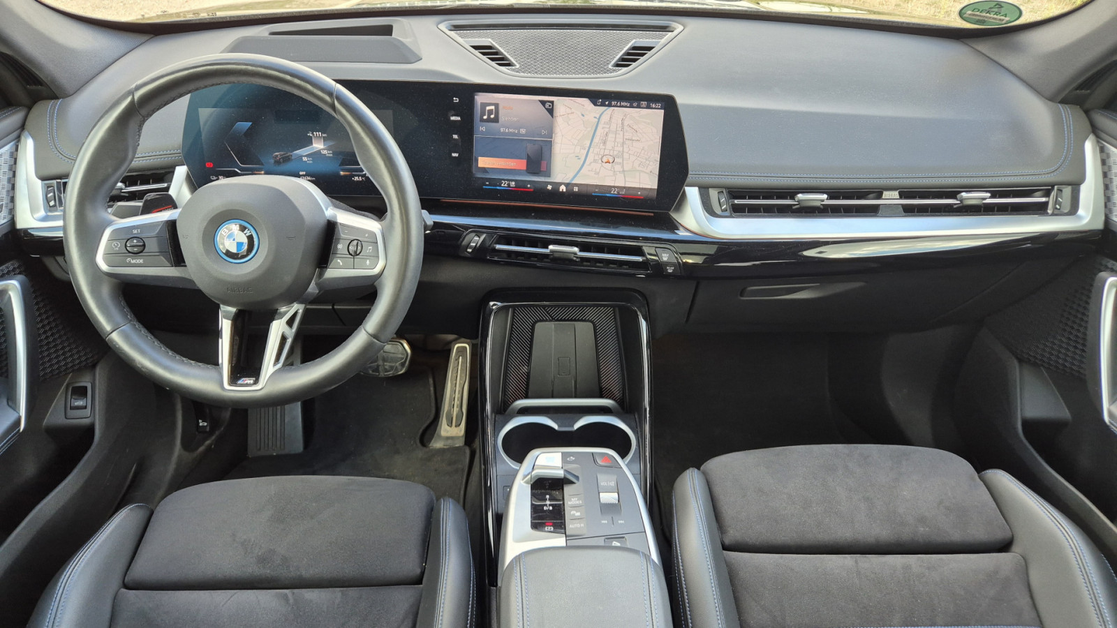 BMW iX1 xDrive30 M-Sport – Produktfoto 5