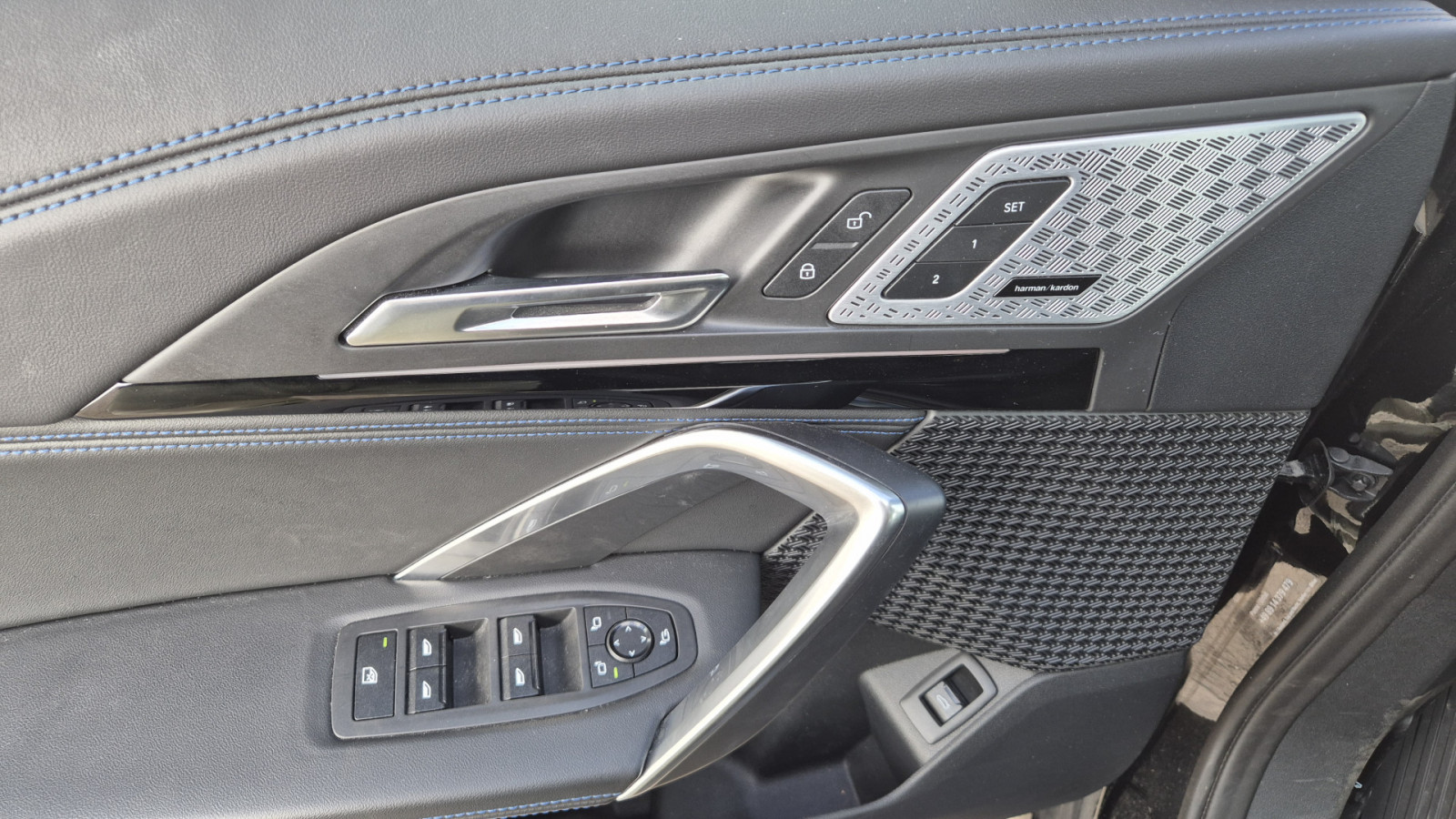 BMW iX1 xDrive30 M-Sport – Produktfoto 8
