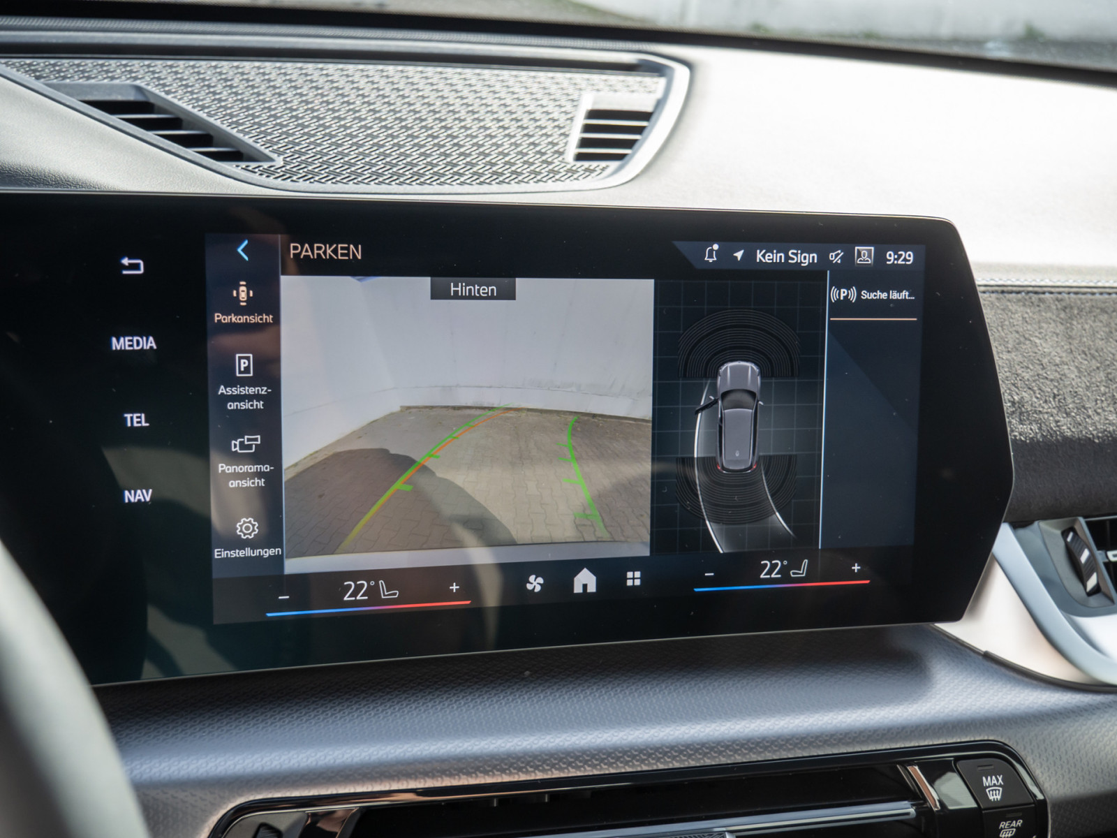 BMW X1 sDrive 18i M-Sport – Produktfoto 13