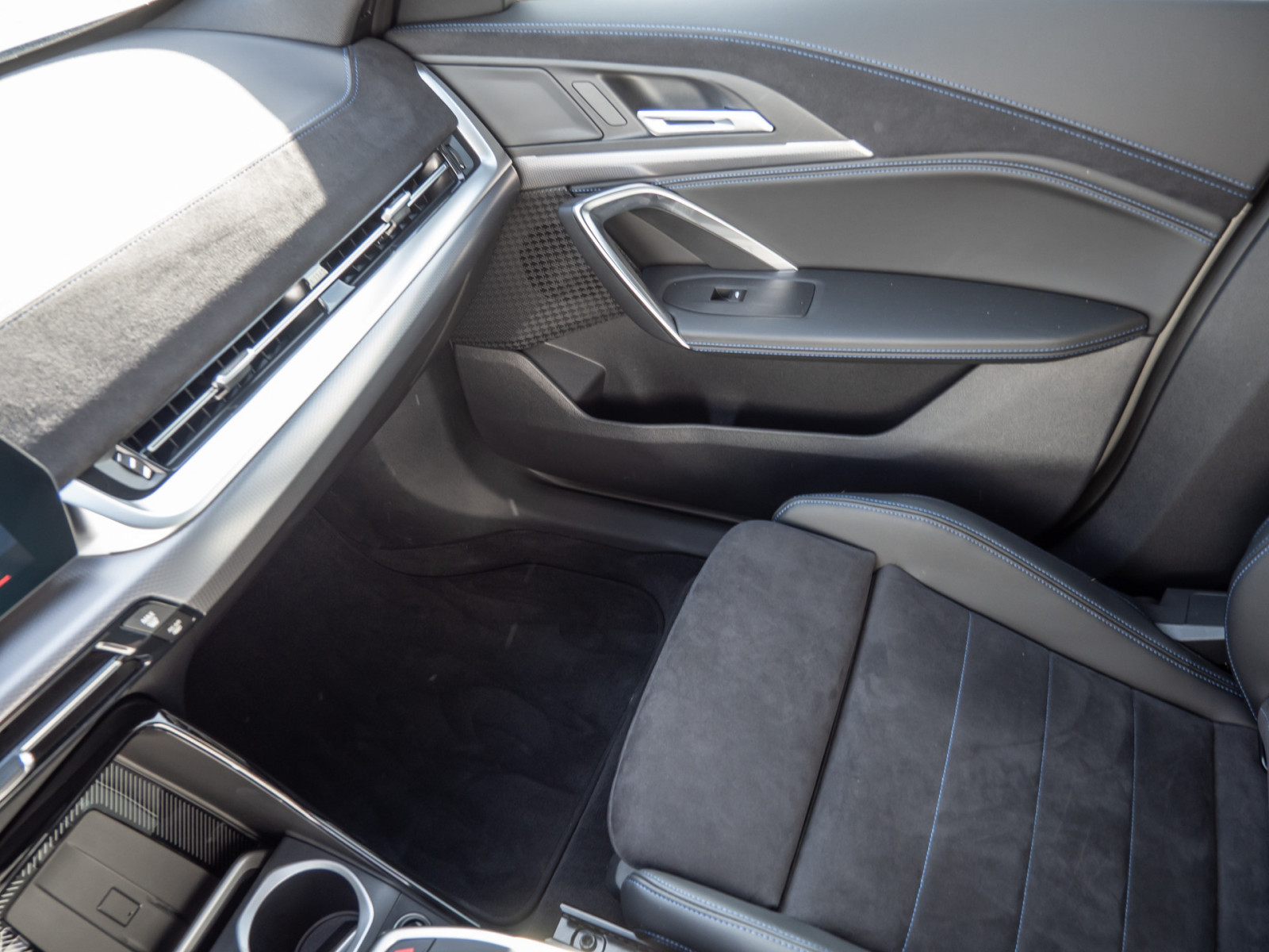 BMW X1 sDrive 18i M-Sport – Produktfoto 15