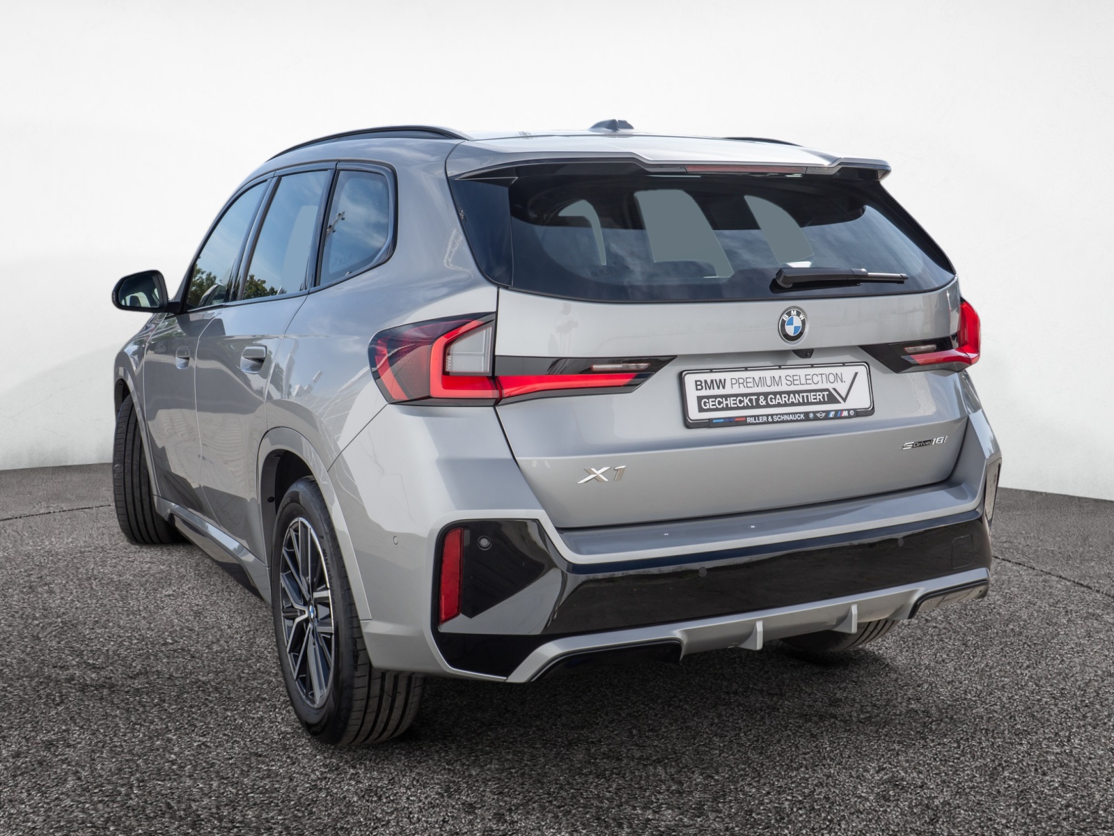 BMW X1 sDrive 18i M-Sport – Produktfoto 4