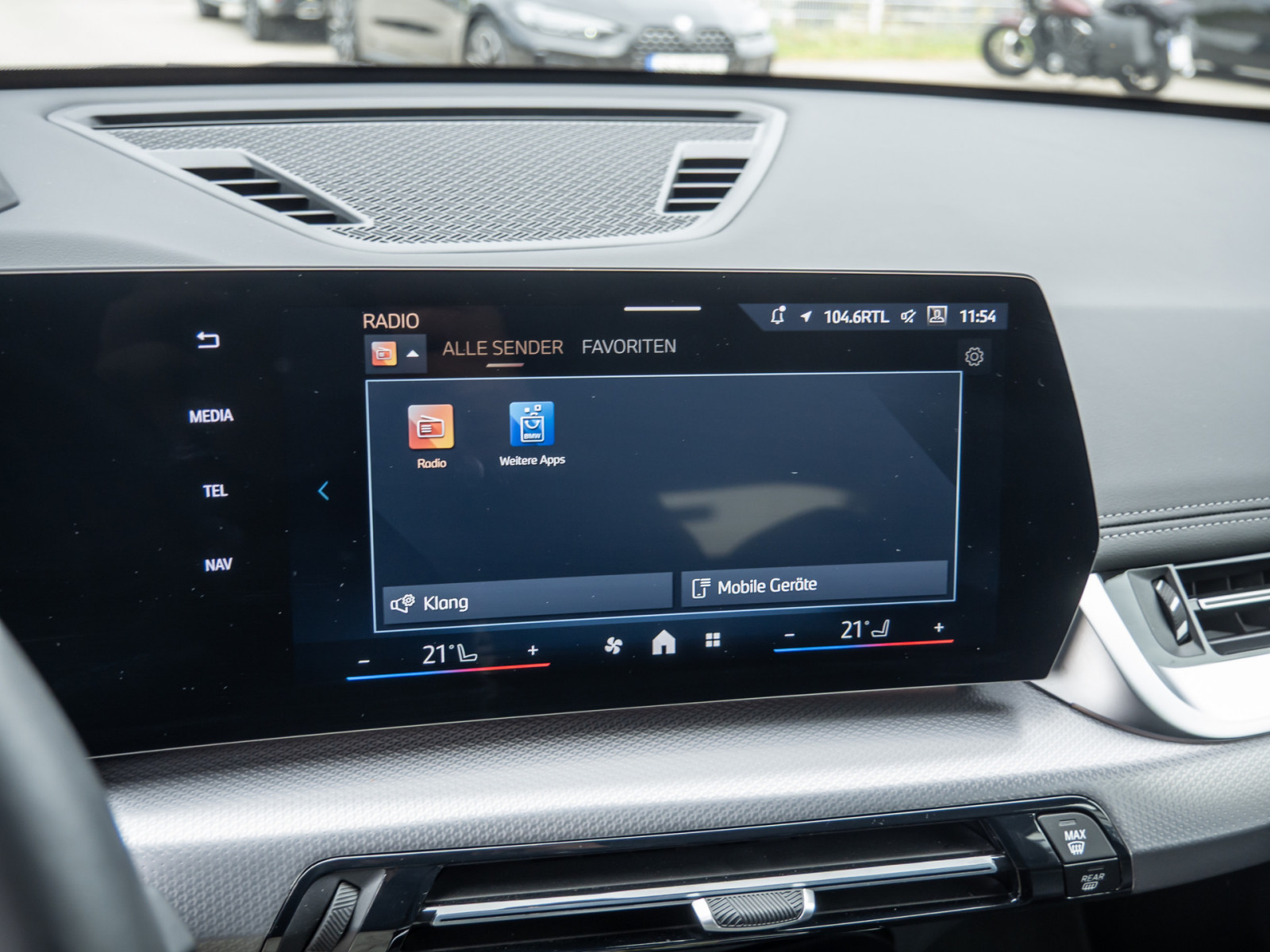 BMW iX1 xDrive 30 M-Sport – Produktfoto 12