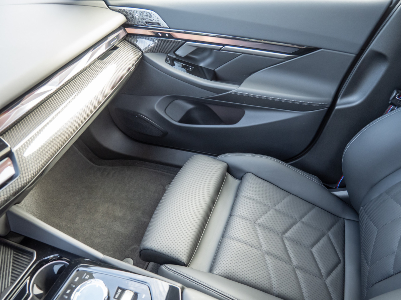 BMW 520d Touring xDrive M-Sport Pro – Produktfoto 15