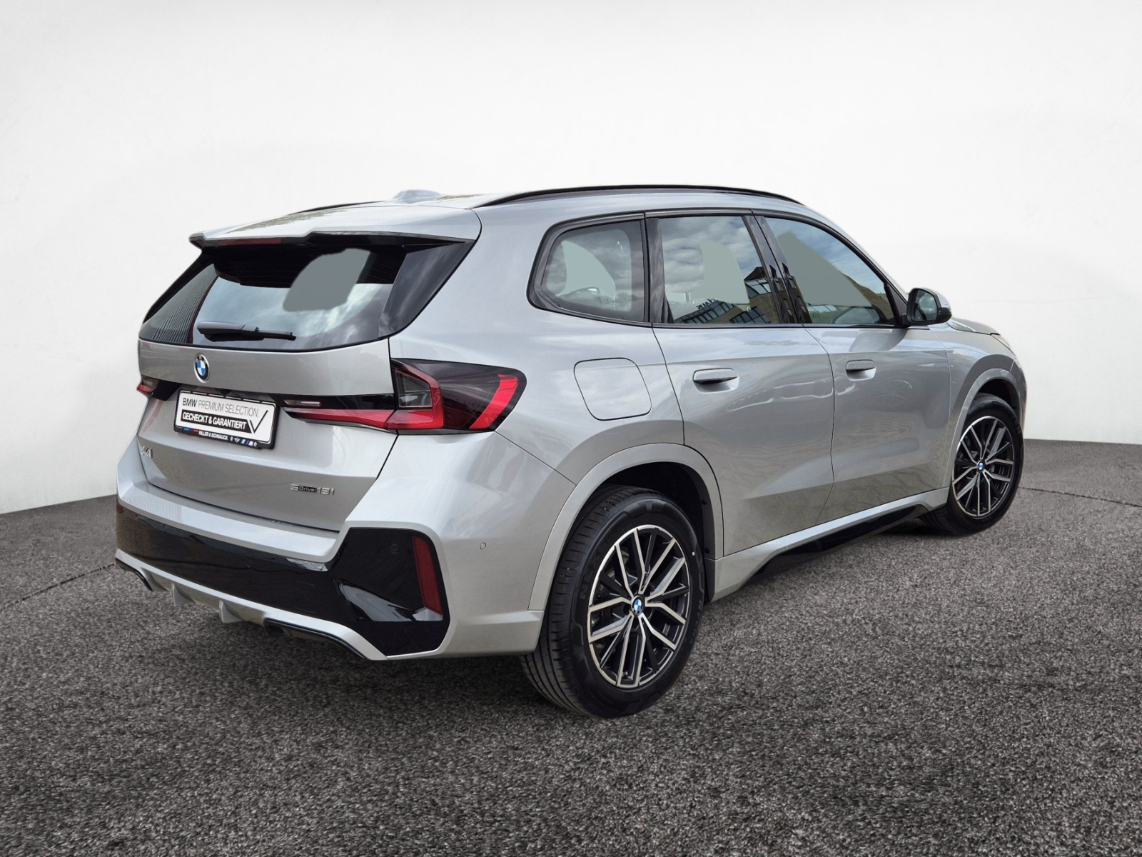 BMW X1 sDrive 18i M-Sport – Produktfoto 3