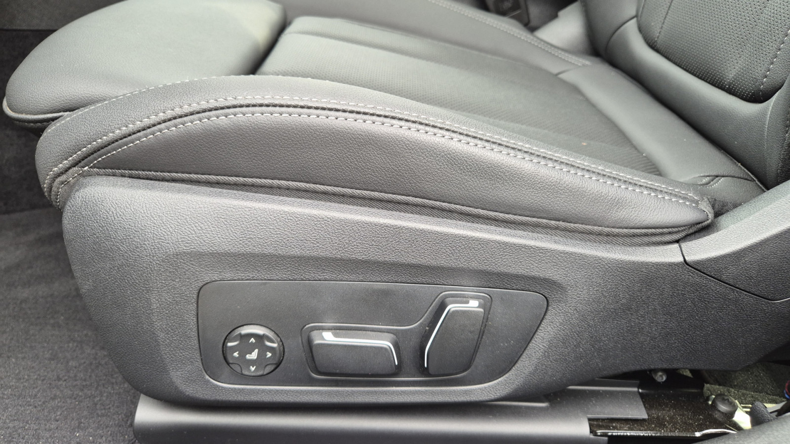 BMW M340i Touring xDrive Pro – Produktfoto 11