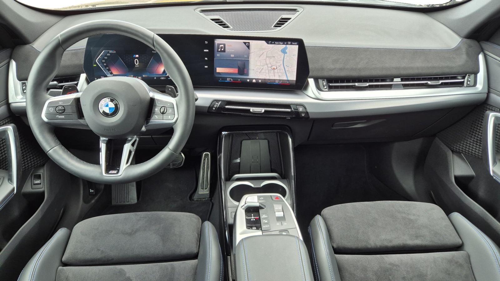 BMW X1 sDrive 18i M-Sport – Produktfoto 3