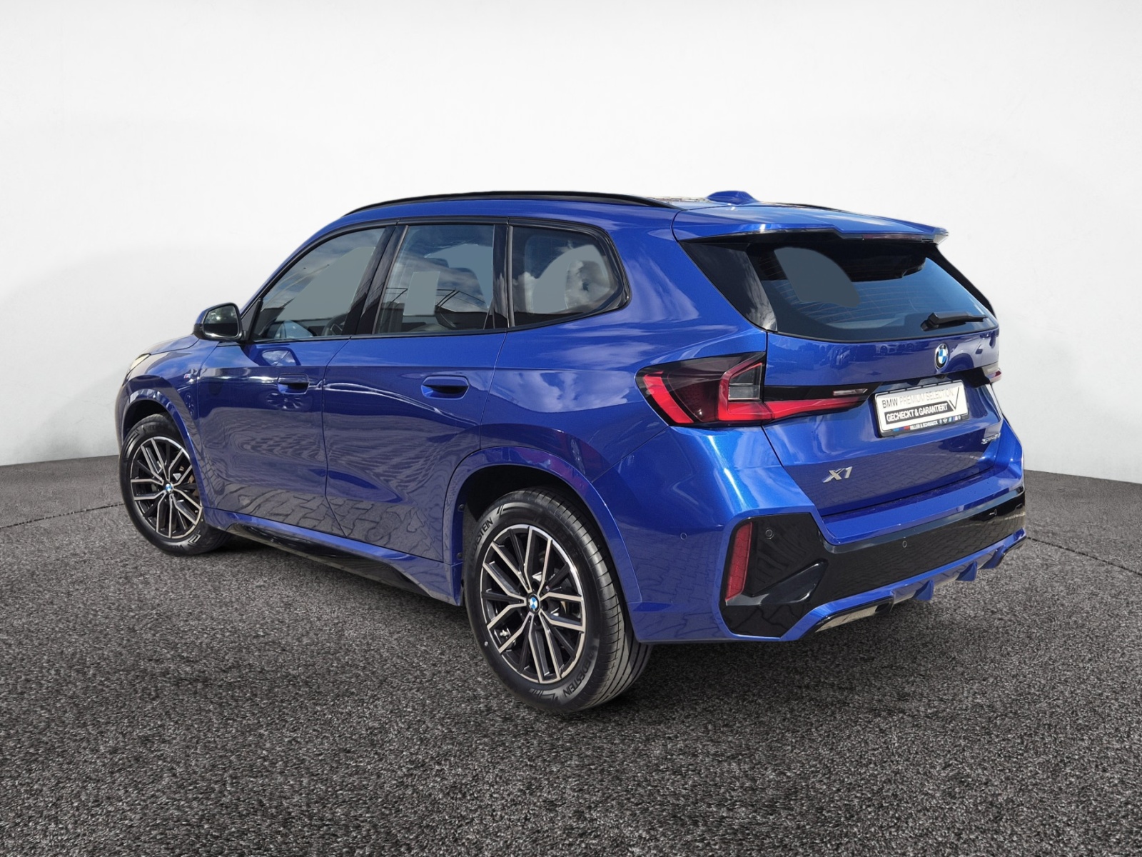 BMW X1 sDrive 18i M-Sport – Produktfoto 3