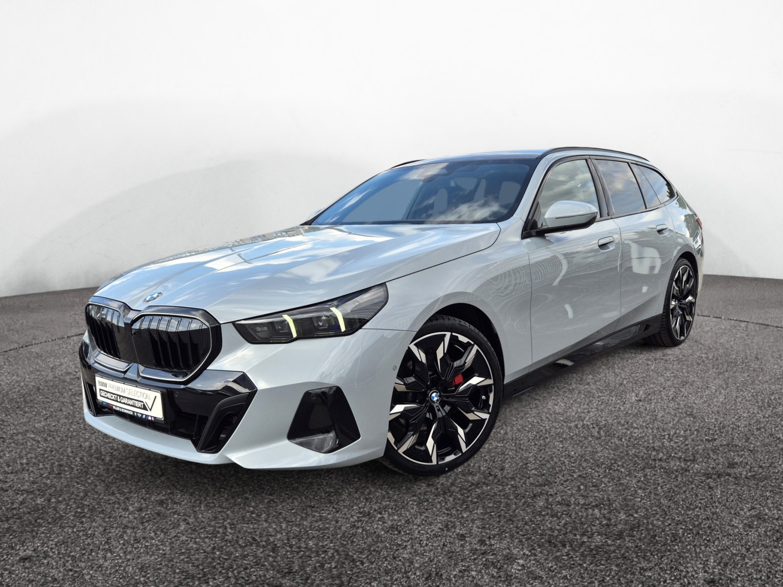 BMW 520d Touring xDrive M Sport PRO – Produktfoto 1