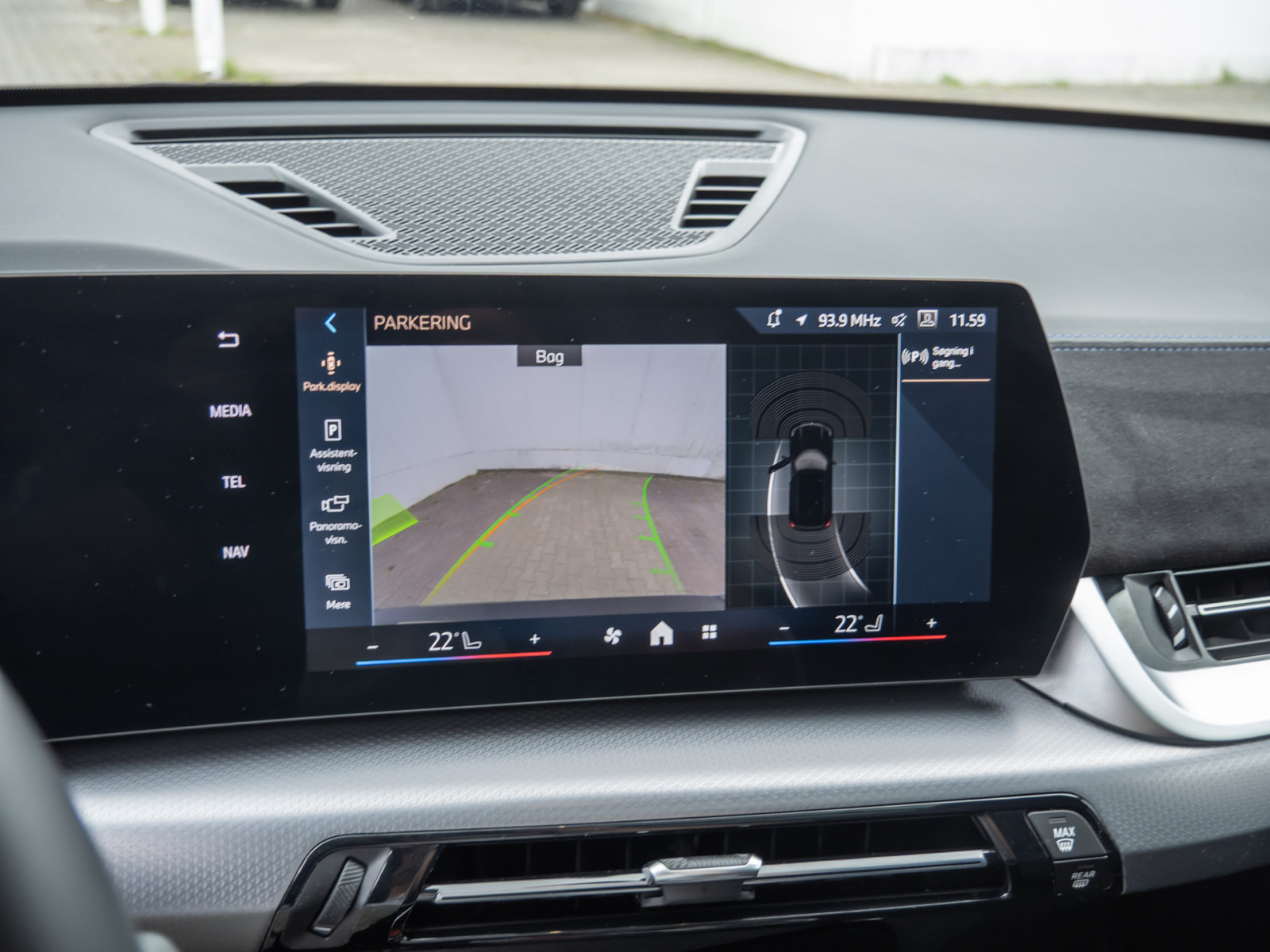 BMW X1 sDrive 18i M-Sport – Produktfoto 12