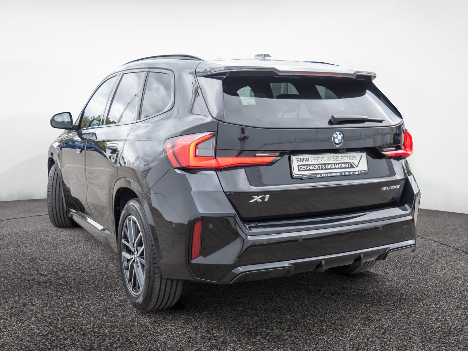 BMW X1 sDrive 18i M-Sport – Produktfoto 4