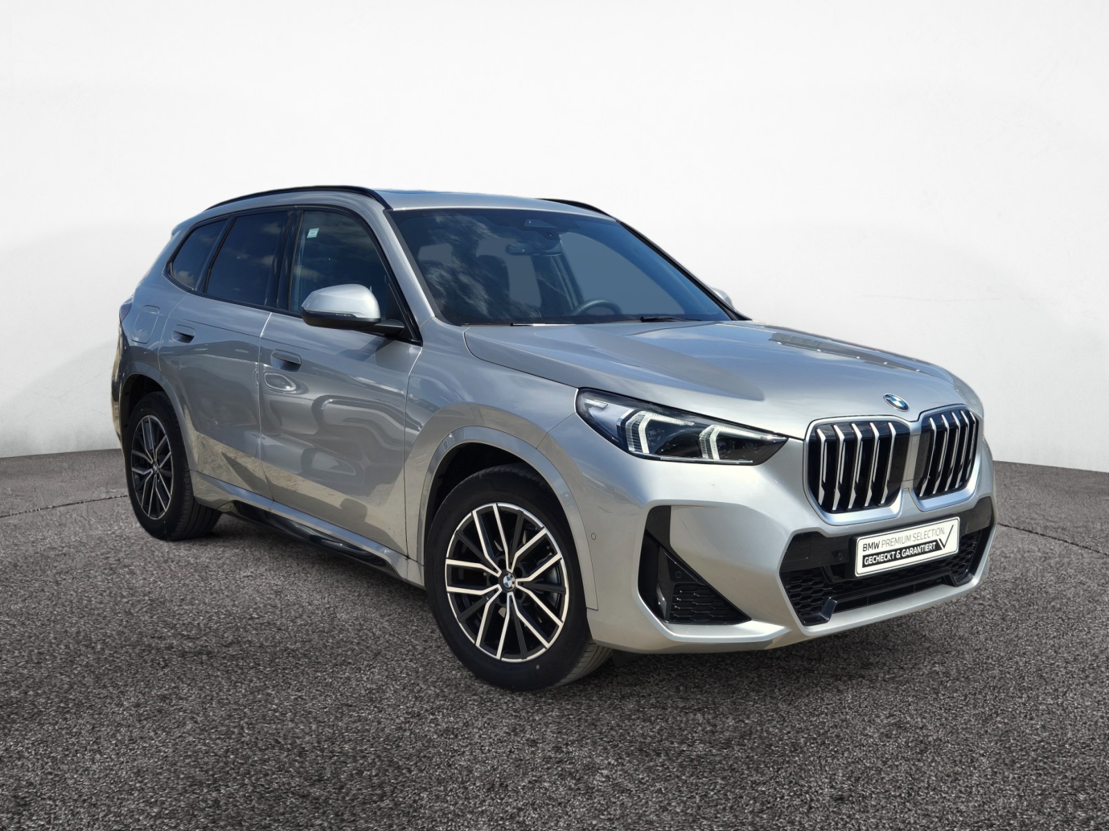 BMW X1 sDrive 18i M-Sport – Produktfoto 2