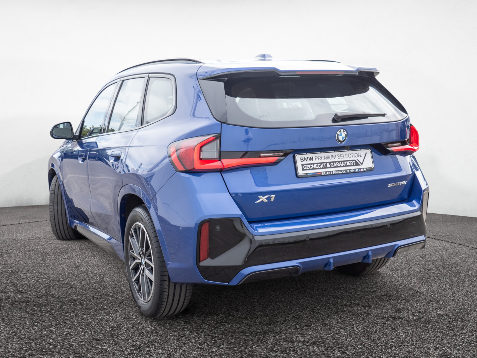 BMW X1 sDrive 18i M-Sport – Produktfoto 4