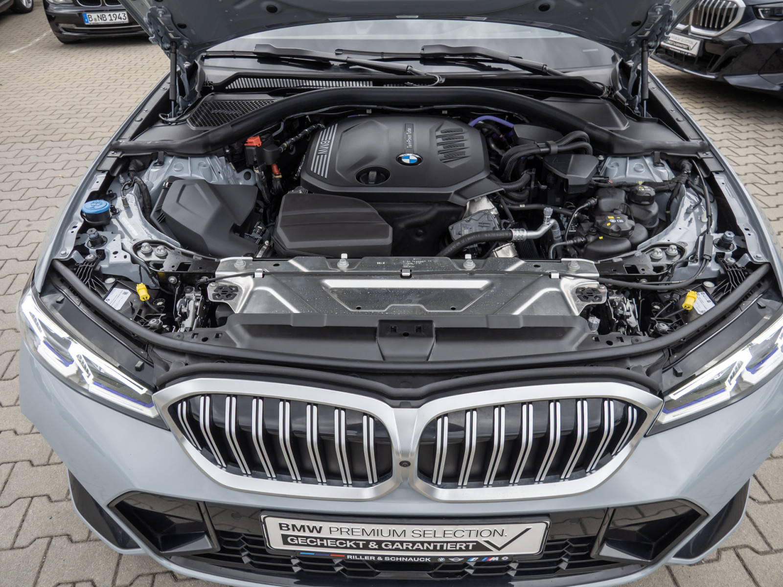 BMW 320d Touring xDrive M-Sport – Produktfoto 23