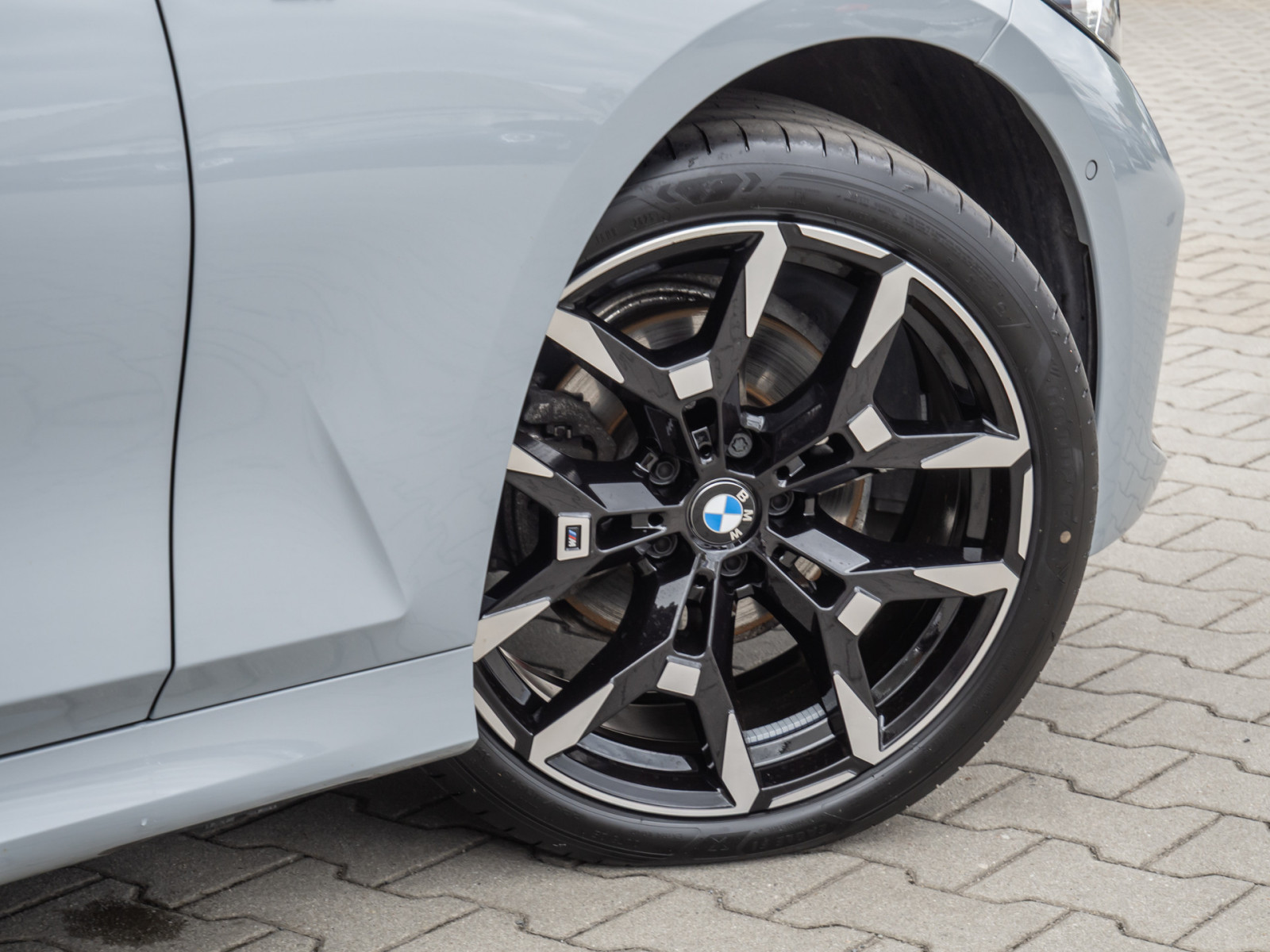 BMW 320d Touring xDrive M-Sport – Produktfoto 5