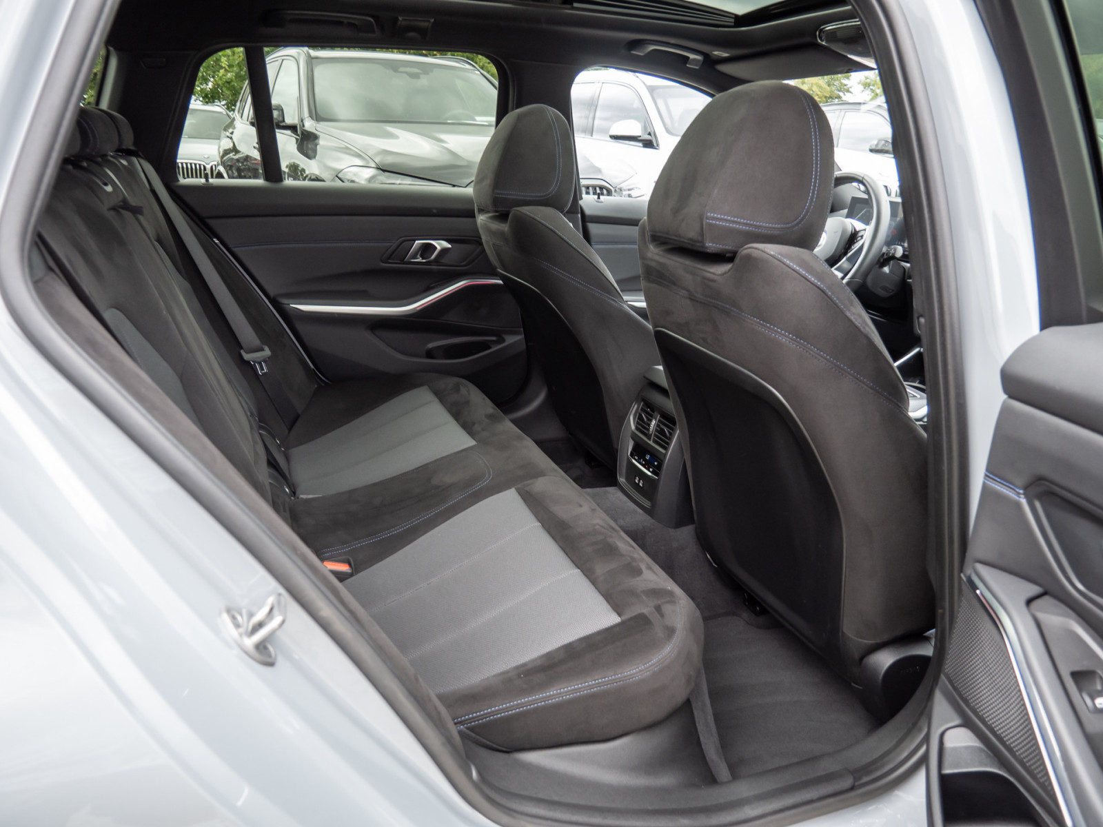 BMW 320d Touring xDrive M-Sport – Produktfoto 7