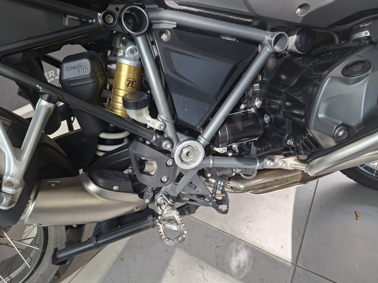 BMW R 1250 GS ADVEN – Produktfoto 3
