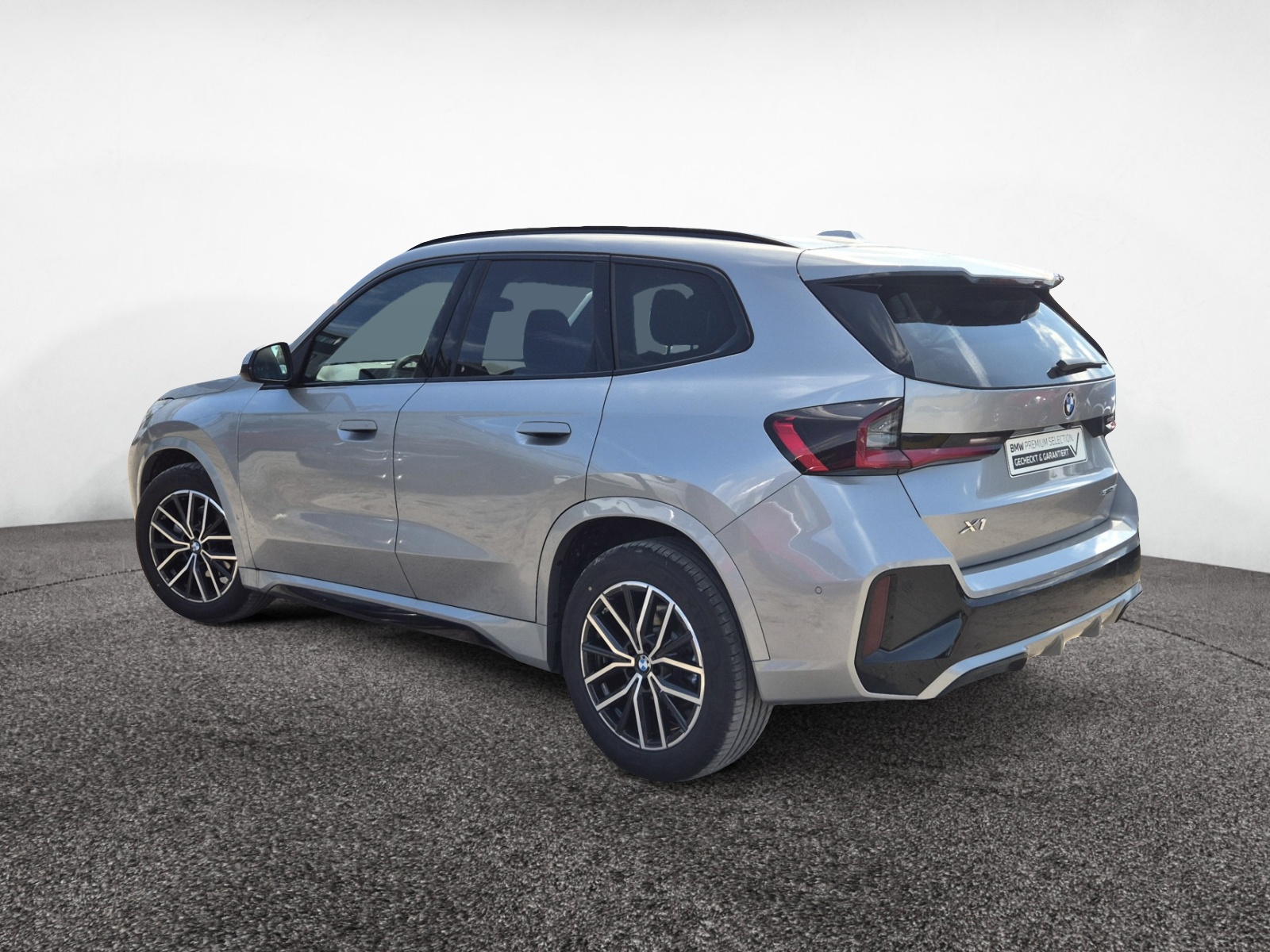 BMW X1 sDrive 18i M-Sport – Produktfoto 3