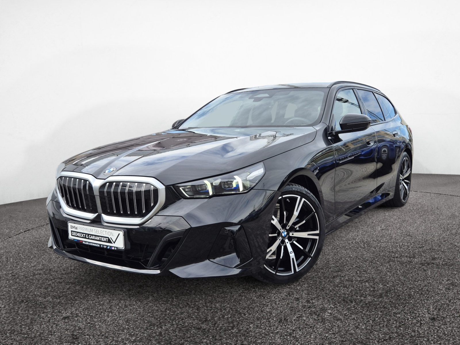 BMW 520i Touring M-Sport – Produktfoto 1