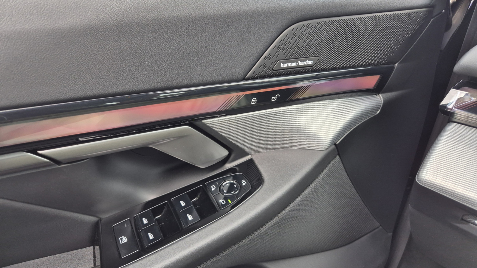 BMW 520i Touring M-Sport – Produktfoto 11