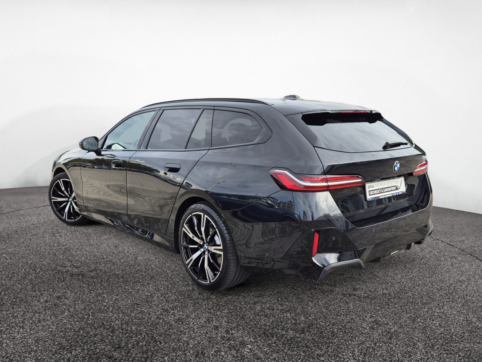 BMW 520i Touring M-Sport – Produktfoto 4