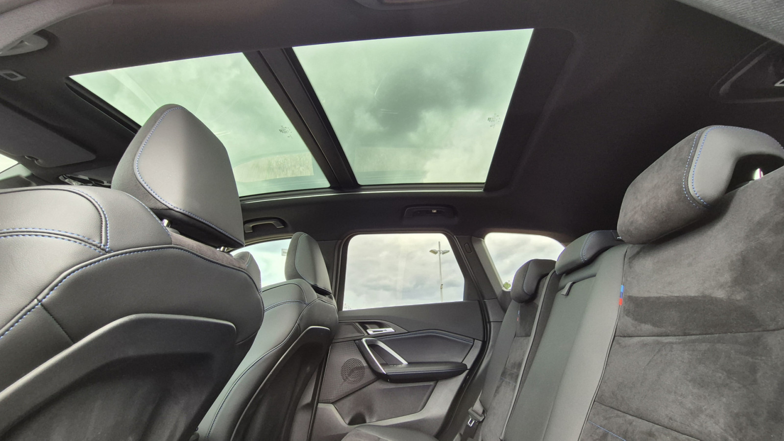 BMW X1 sDrive 18i M-Sport – Produktfoto 11