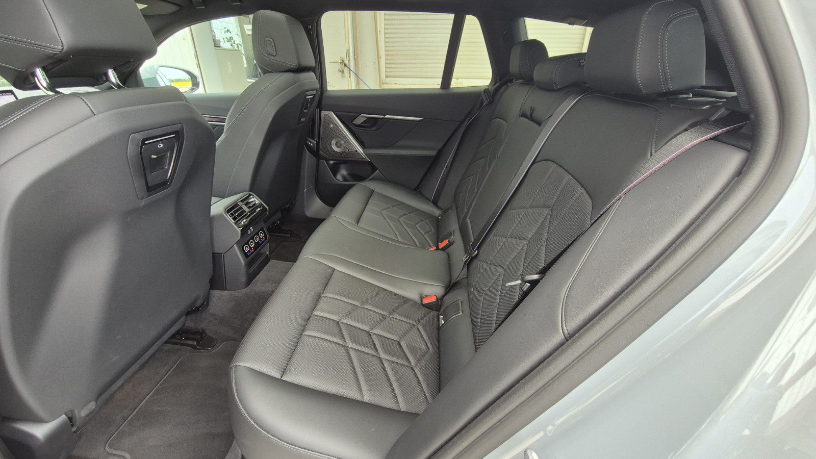 BMW 520i Touring M Sport Pro – Produktfoto 15