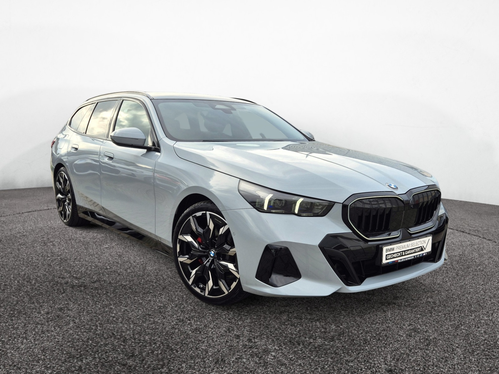 BMW 520i Touring M Sport Pro – Produktfoto 2