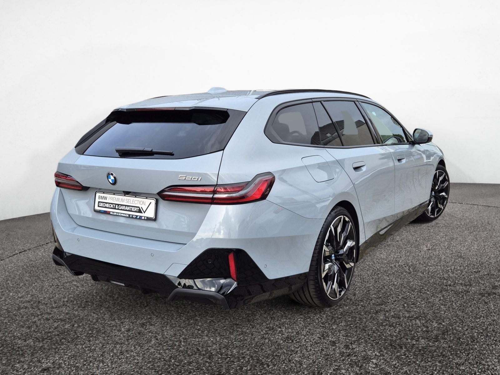BMW 520i Touring M Sport Pro – Produktfoto 3
