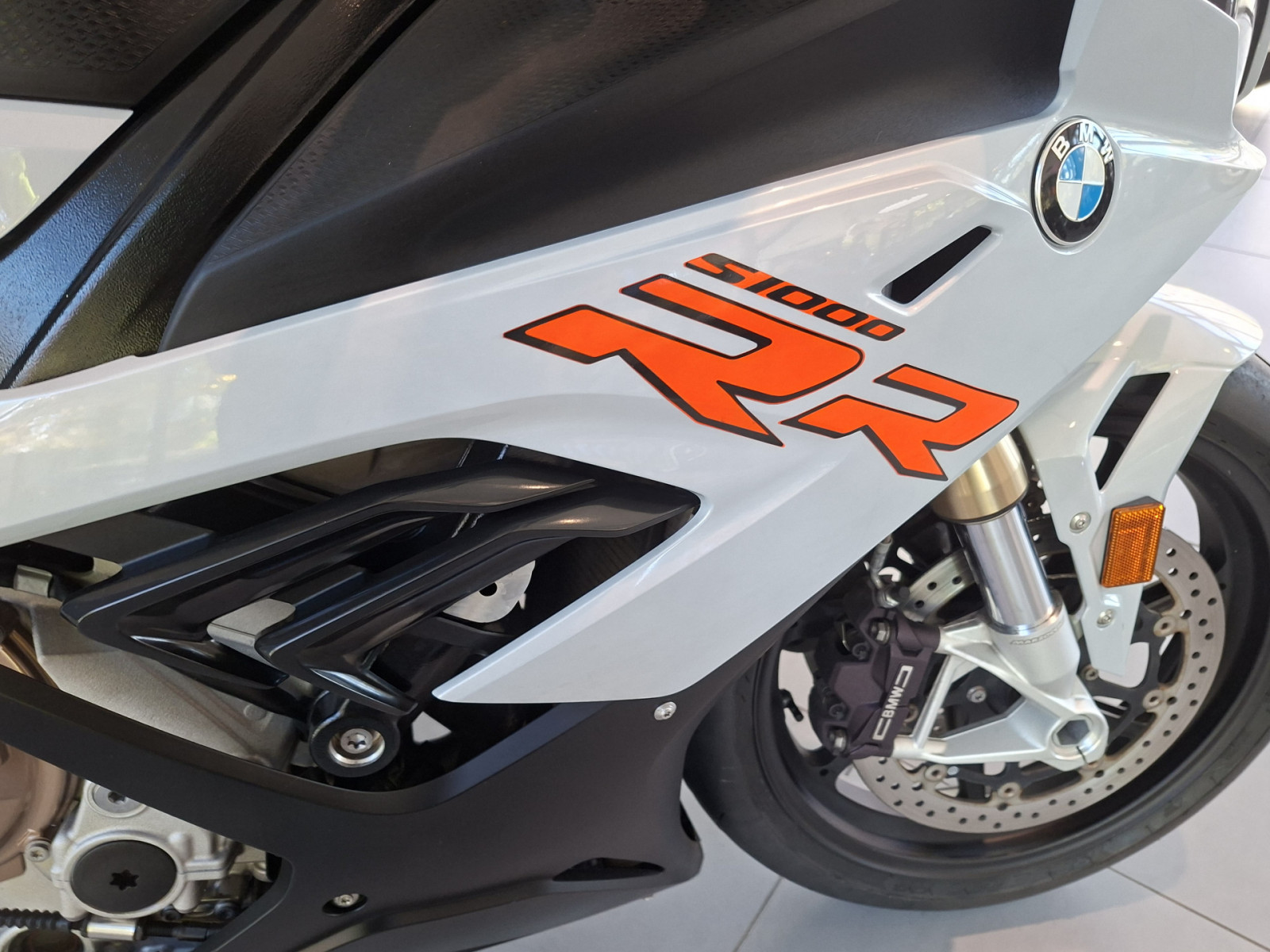 BMW S 1000 RR – Produktfoto 4