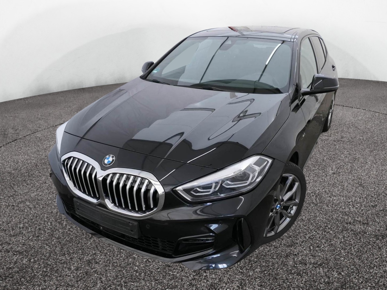 BMW 118 i M-Sport – Produktfoto 1