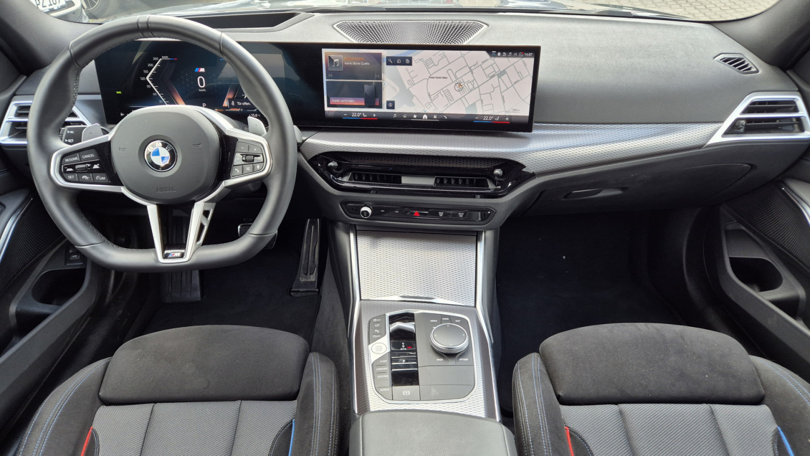 BMW 320i Touring M-Sport – Produktfoto 5