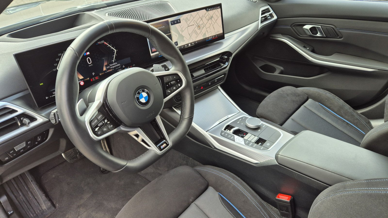 BMW 320i Touring M-Sport – Produktfoto 6