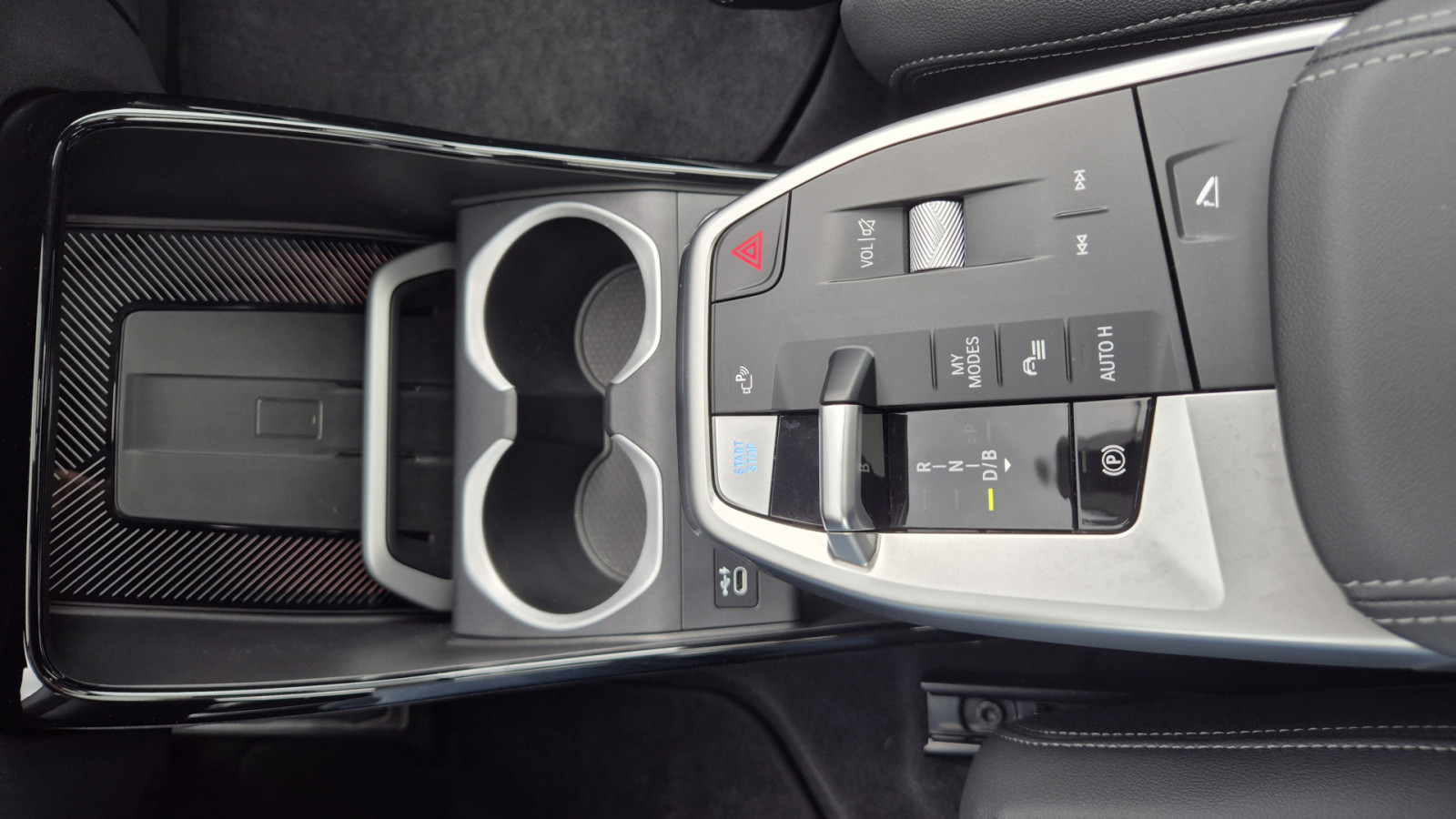 BMW iX1 xDrive30 M-Sport – Produktfoto 10