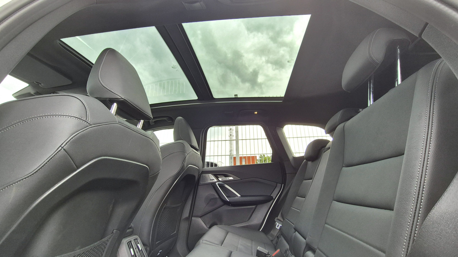 BMW iX1 xDrive30 M-Sport – Produktfoto 15