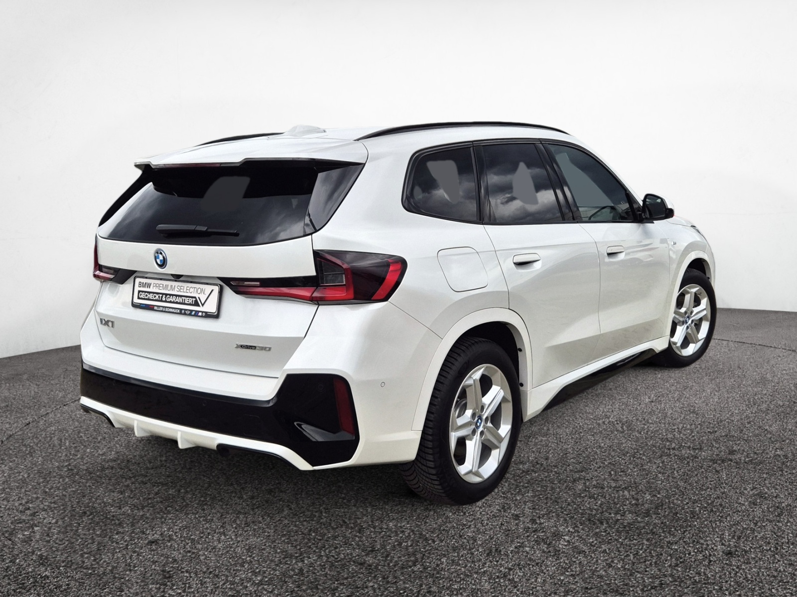 BMW iX1 xDrive30 M-Sport – Produktfoto 4