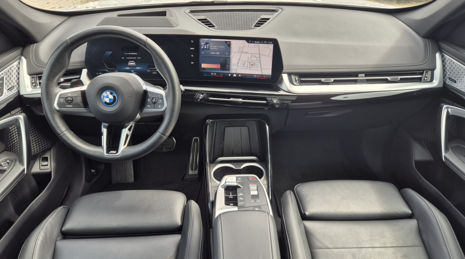 BMW iX1 xDrive30 M-Sport – Produktfoto 5