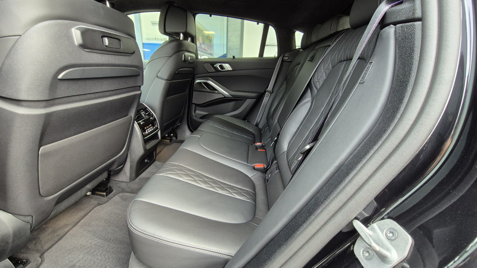 BMW X6 xDrive 40d M Sport Pro – Produktfoto 16