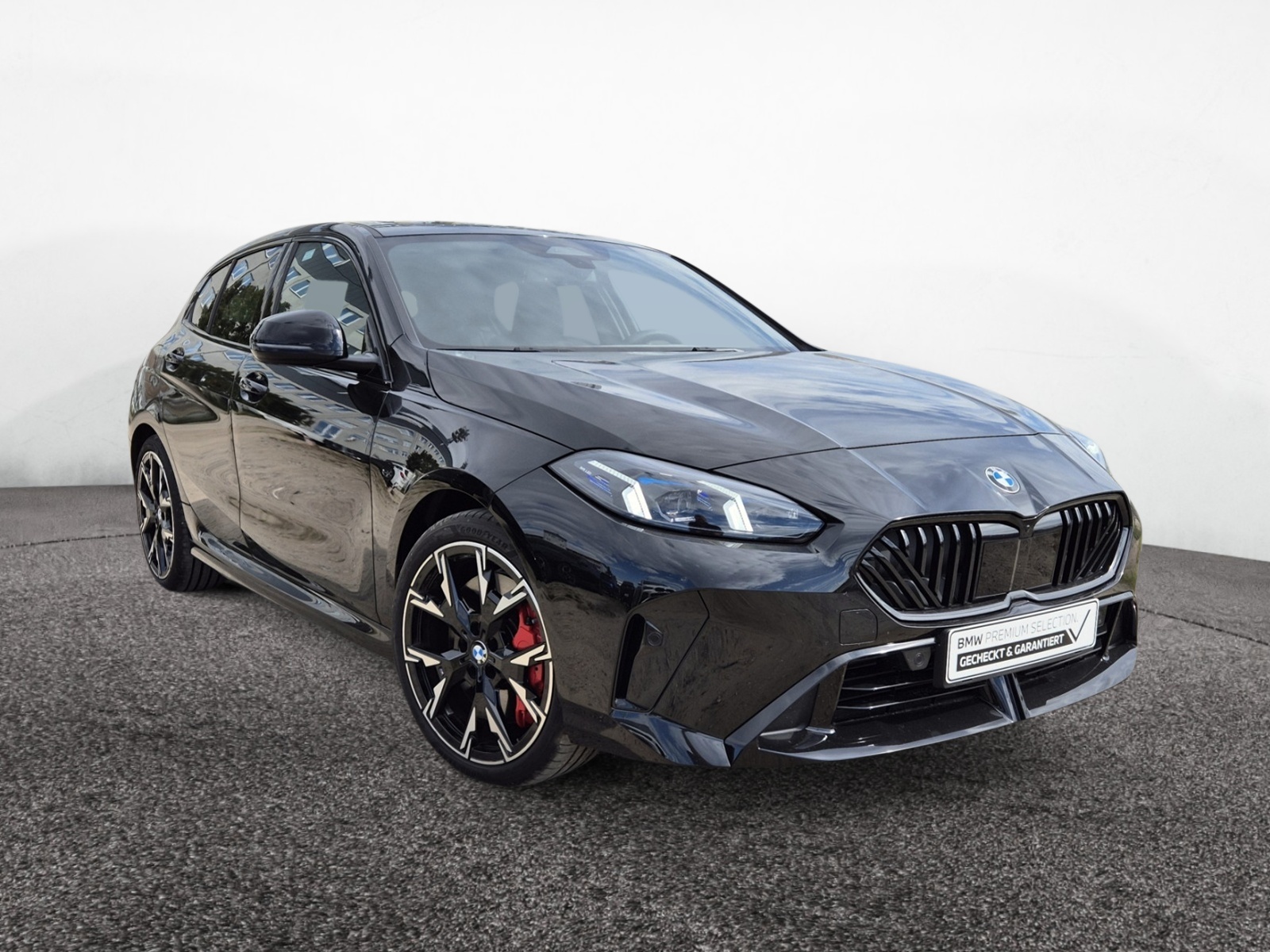 BMW 120i M Sport Pro – Produktfoto 2