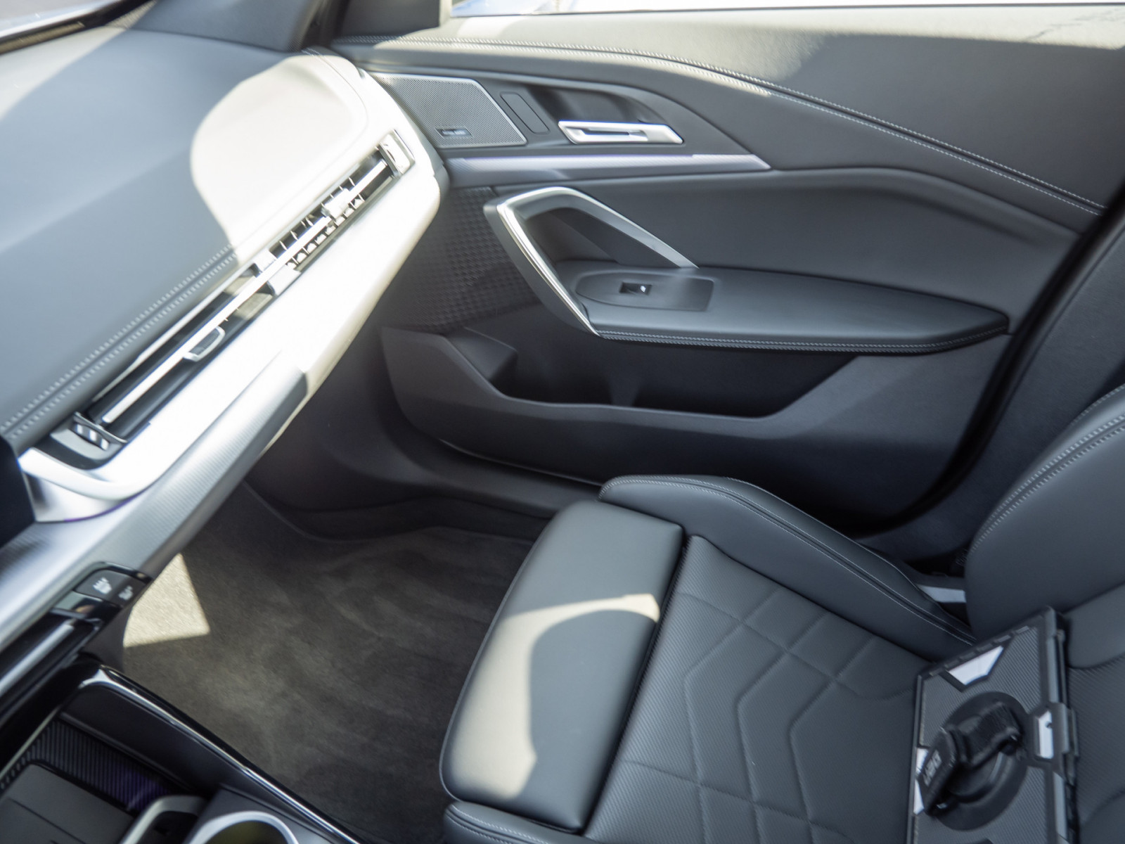 BMW X1 xDrive 23i M-Sport – Produktfoto 16